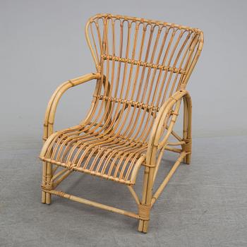 A mid 20th century easy chair.