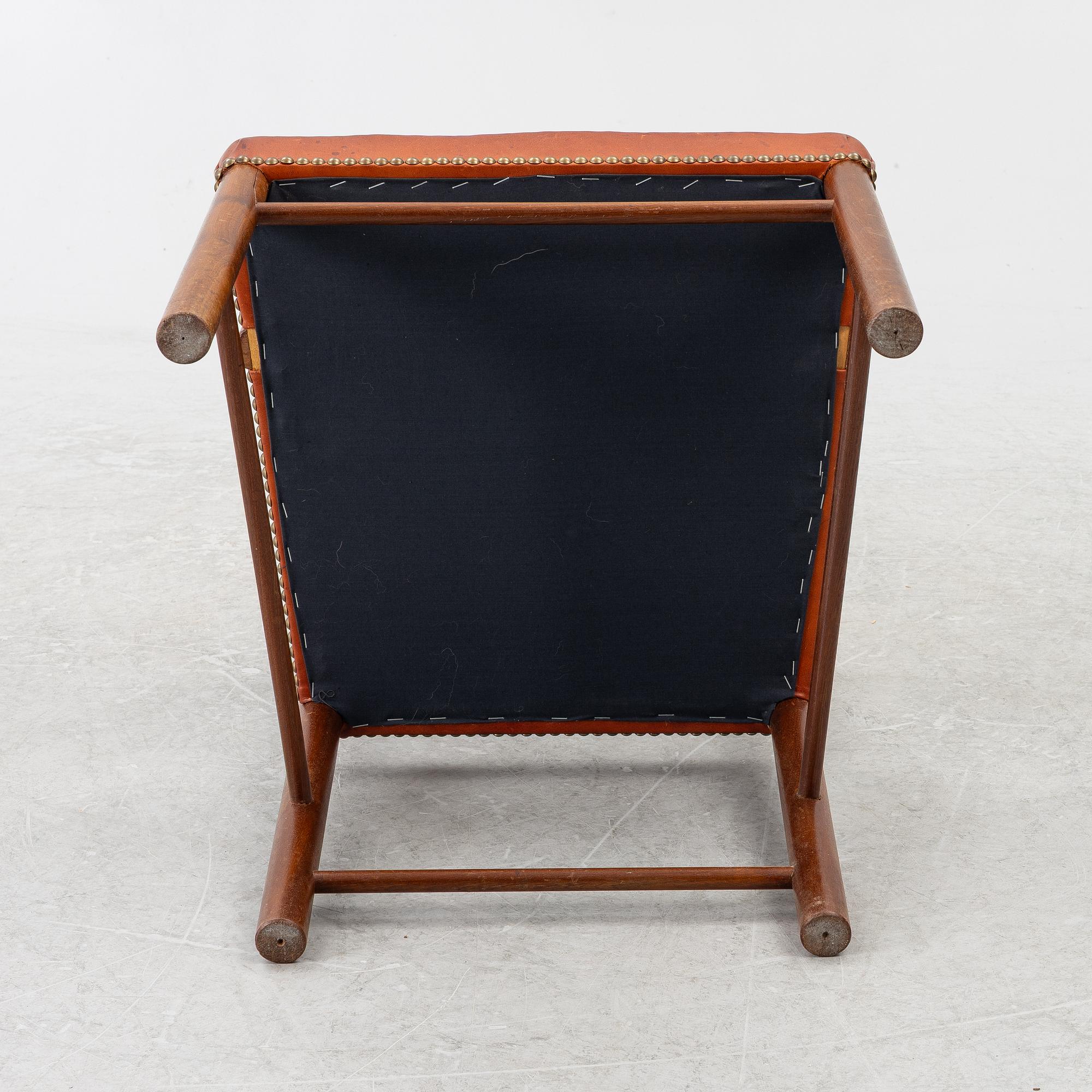 Josef Frank, karmstol, modell 652, Firma Svenskt Tenn.