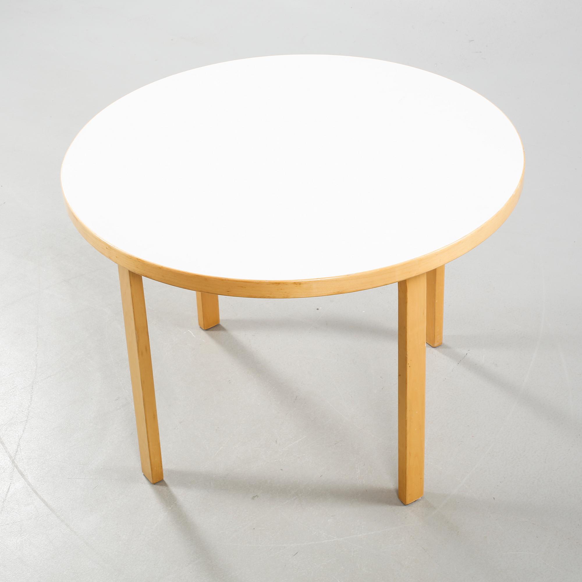 ALVAR AALTO, matbord, inköpt på Blidners, sent 1900-tal.