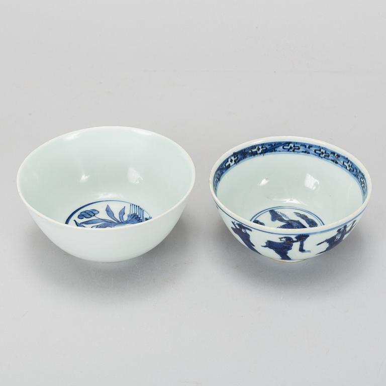 Two blue and white bowls, Ming dynasty (1368-1644).