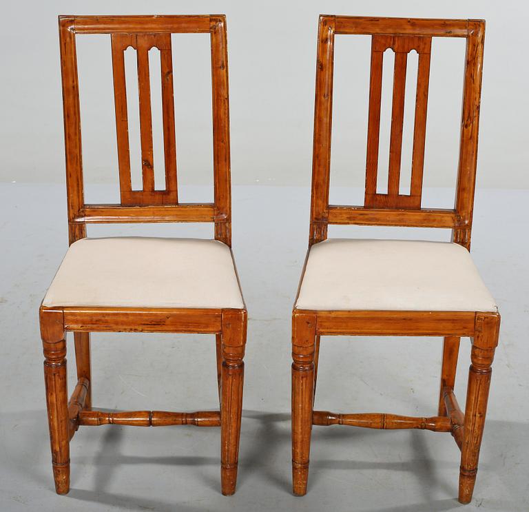 STOLAR, 2 st, sengustavianska, 1800-talets första hälft.
