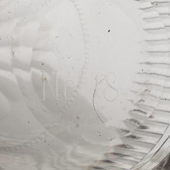 Karaff, Reijmyre Glasbruk, 1810-tal, graverad av Anders Spolander.