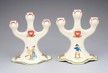 KANDELABRAR , ett par, flintgods. Rörstrand, 1900-talets början.