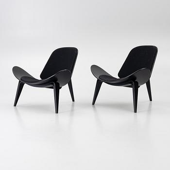 Hans J. Wegner, Fåtöljer, ett par, CH07, "Shell Chair", Carl Hansen, Danmark.