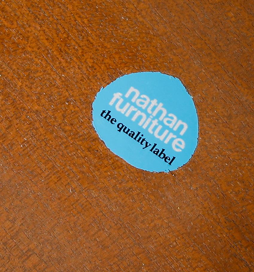 SOFFBORD, 4 del, England, 1900-talets andra hälft.