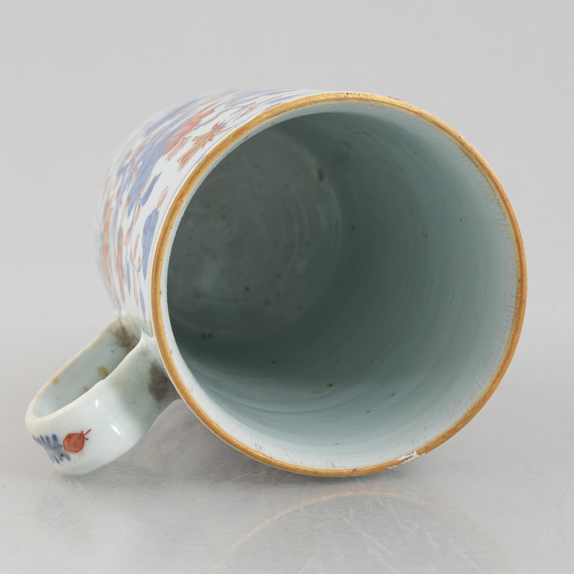 Mugg, porslin, Kina, Qingdynastin, Kangxi (1662-1722).