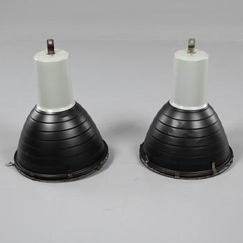 INDUSTRILAMPOR, ett par, 1900-talets andra hälft. Höjd 55 cm.