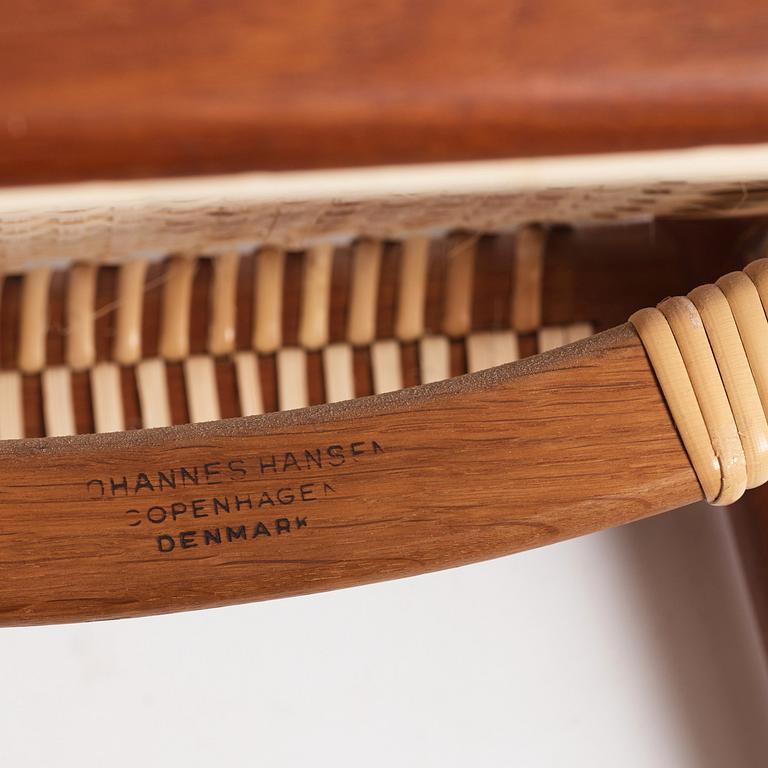 Hans J. Wegner, a pair of "The Chair", JH501, Johannes Hansen, Denmark.
