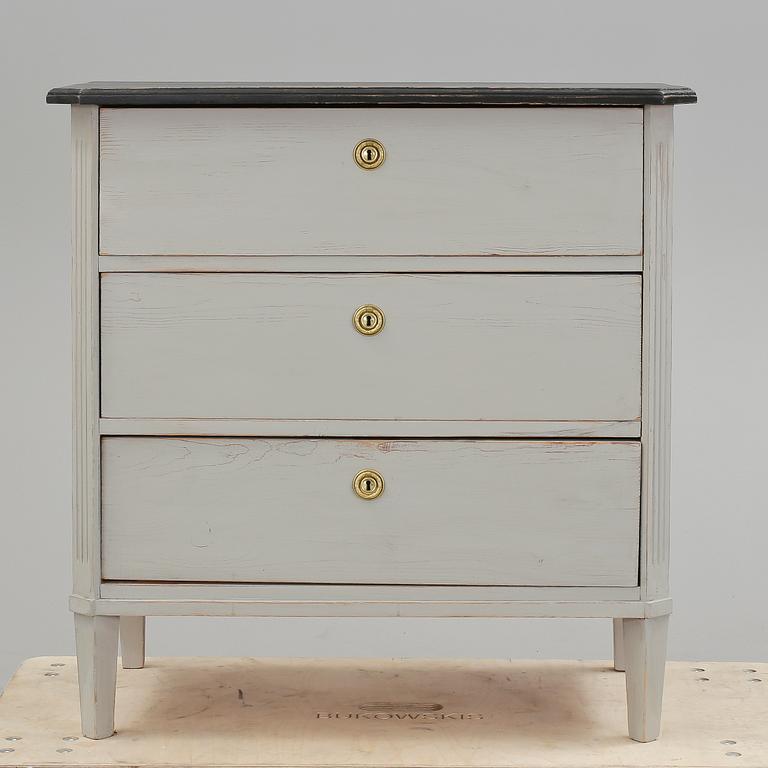 BYRÅ, gustaviansk stil, 1900-talets början.