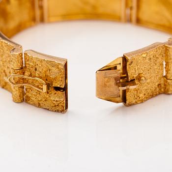 Björn Weckström, "Velvet clouds", a 14K gold bracelet. Lapponia 1969.