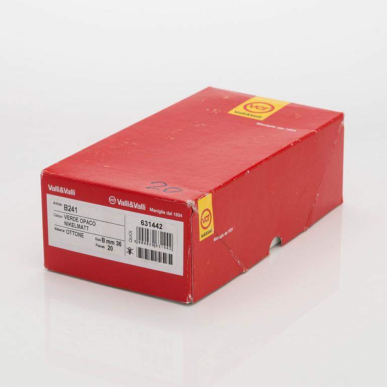 Eero Aarnio, vetimiä, 20 kpl, Valli&Valli, Italia, 2007/08.