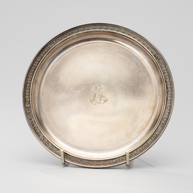 A PLATE, silver, Fabergé, St:Petersburg 1899-1908, Stefan Wäkevä, weight 162 g.