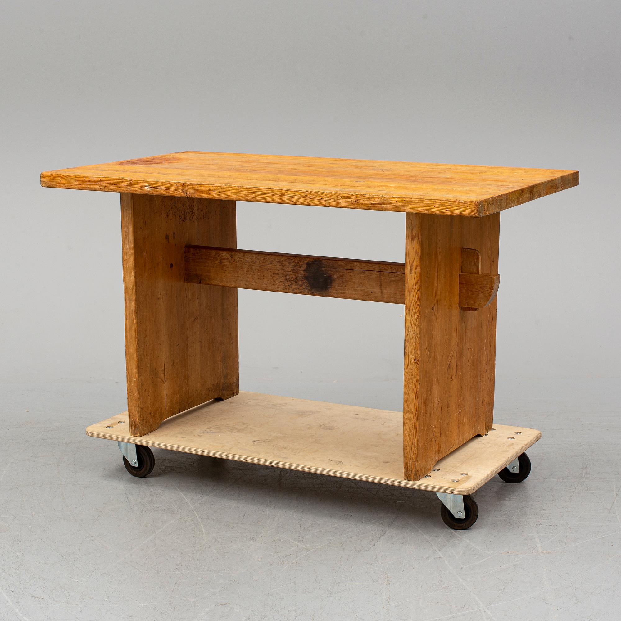 SPORTSTUGEMÖBEL, a pine table, Nordiska Kompaniet, attributed to Axel Einar Hjorth, Sweden 1930's.