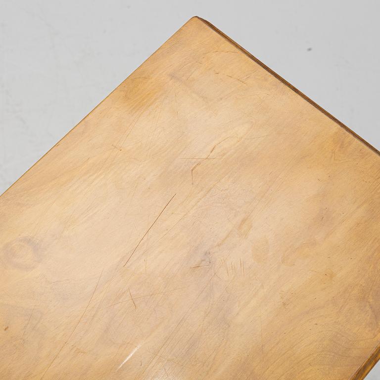 A functionalist book case, 1930s/1940s.