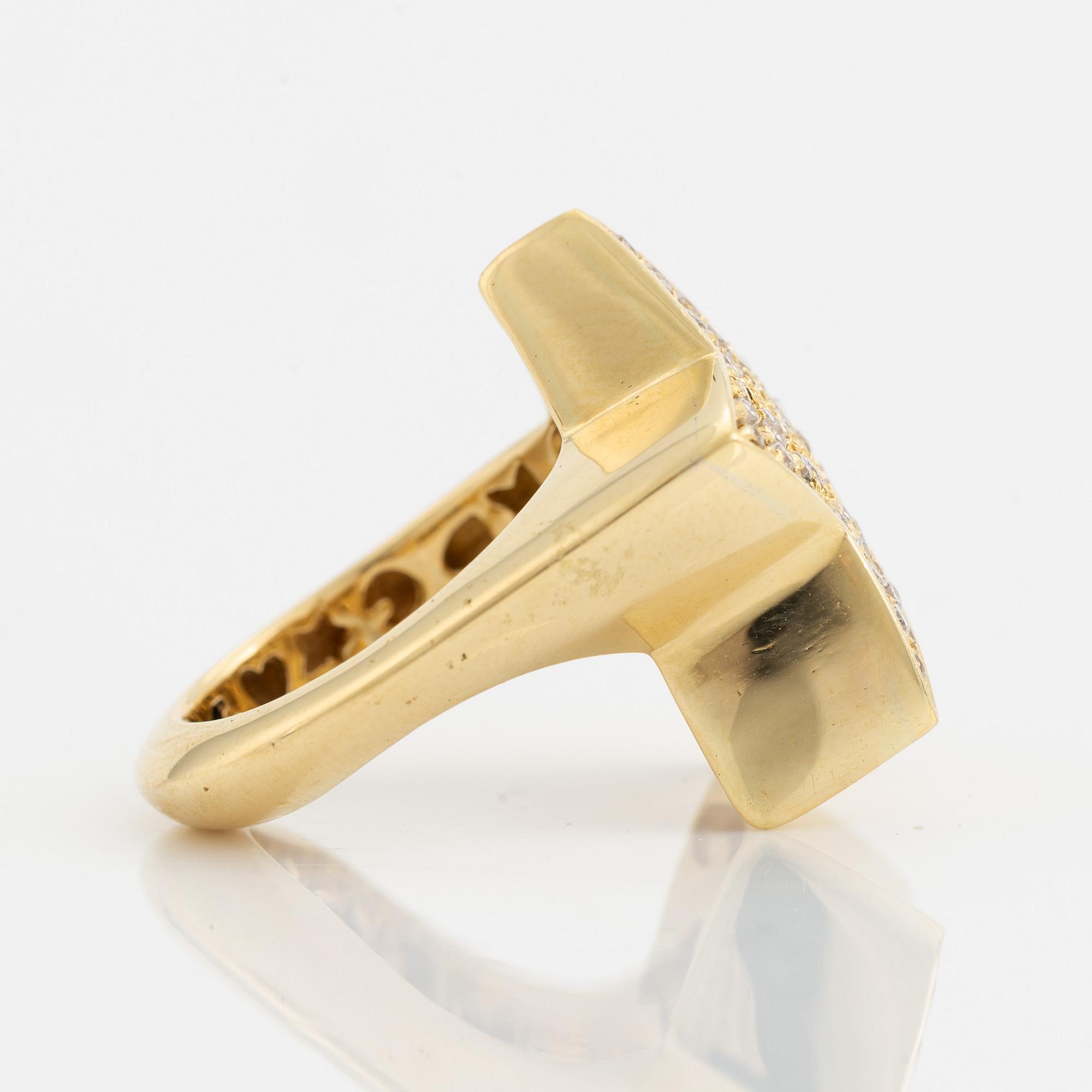 18K gold and brilliant cut diamond star ring. Italy ca 1970-80's.