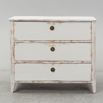 A mid 20th Century chest of drawers.