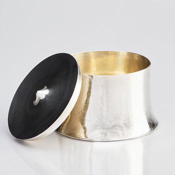 Birger Haglund, a sterling silver lidded box, Stockholm 1966.