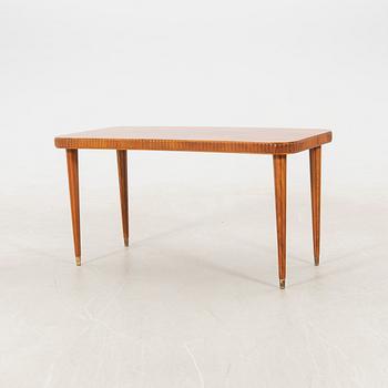 Svante Skogh, coffee table, Swedish Modern, Förenade Möbelfabrikerna, Linköping, 1940s.