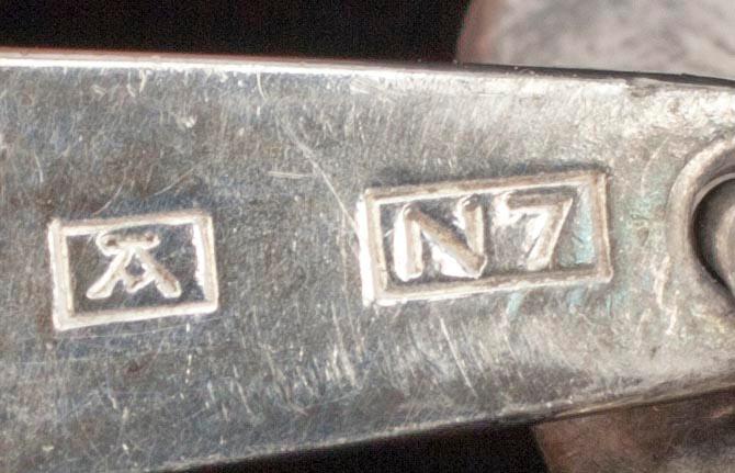 MANCHETTKNAPPAR, silver, tigeröga, Kupittaan Kulta, Elis Kauppi, Åbo 1962, 1966.