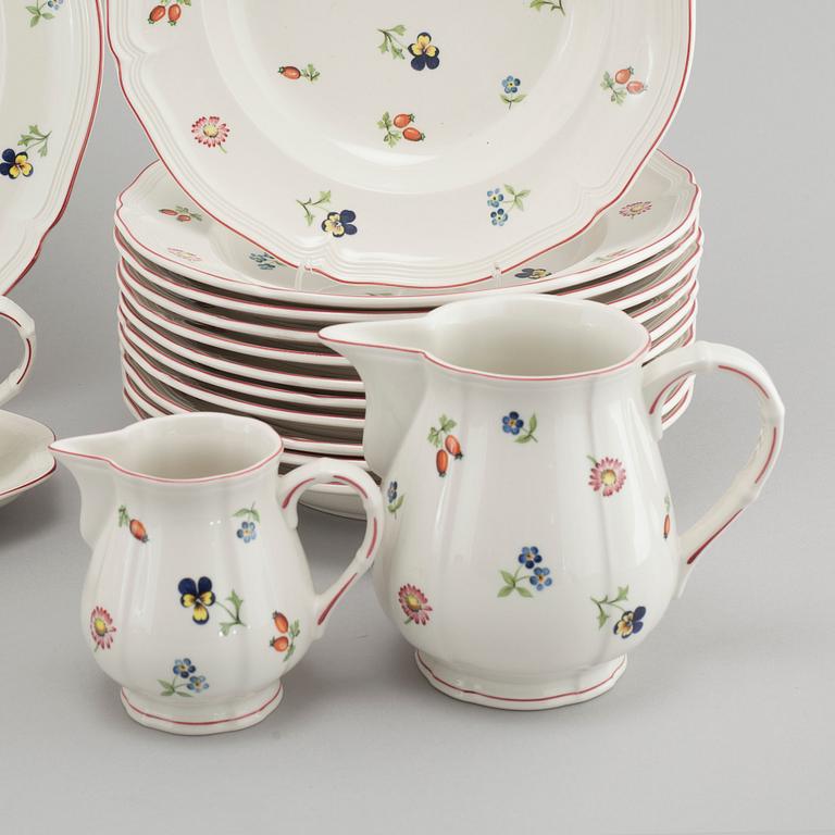 A Villeroy & Bosch 72 pcs dinner service "Petite Fleur".