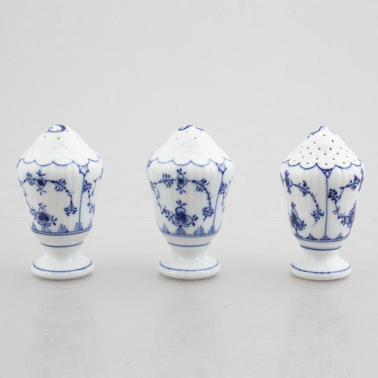 Three salt and pepper shakers, a sauce boat and a sauce tureen, "Blue Fluted"/"Musselmalet", Royal Copenhagen.