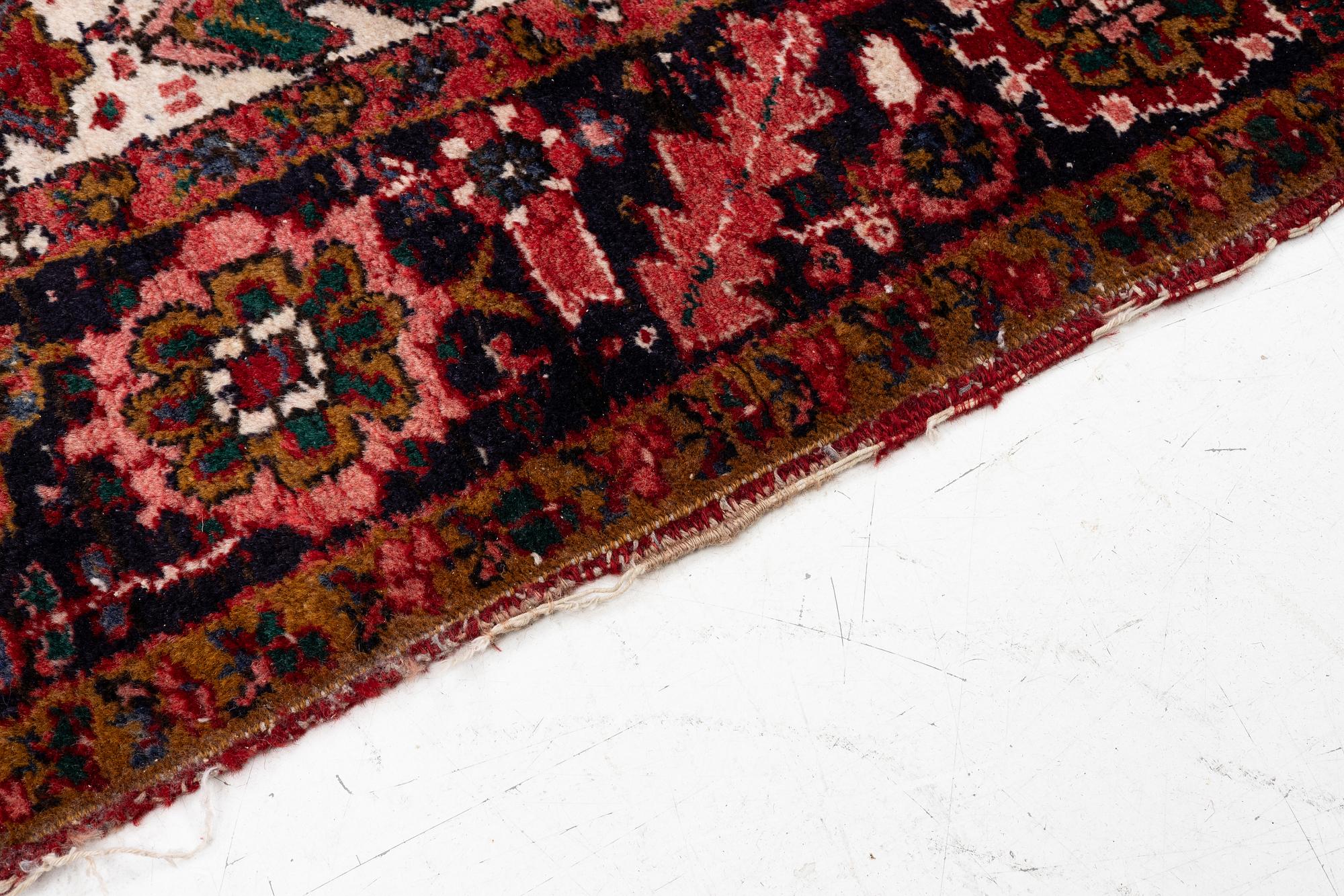 Rug, Heris, approx. 345 x 238 cm.