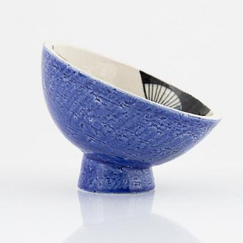 Vilhelm Bjerke-Petersen, a stoneware bowl, Rörstrand, Sweden, 1952.