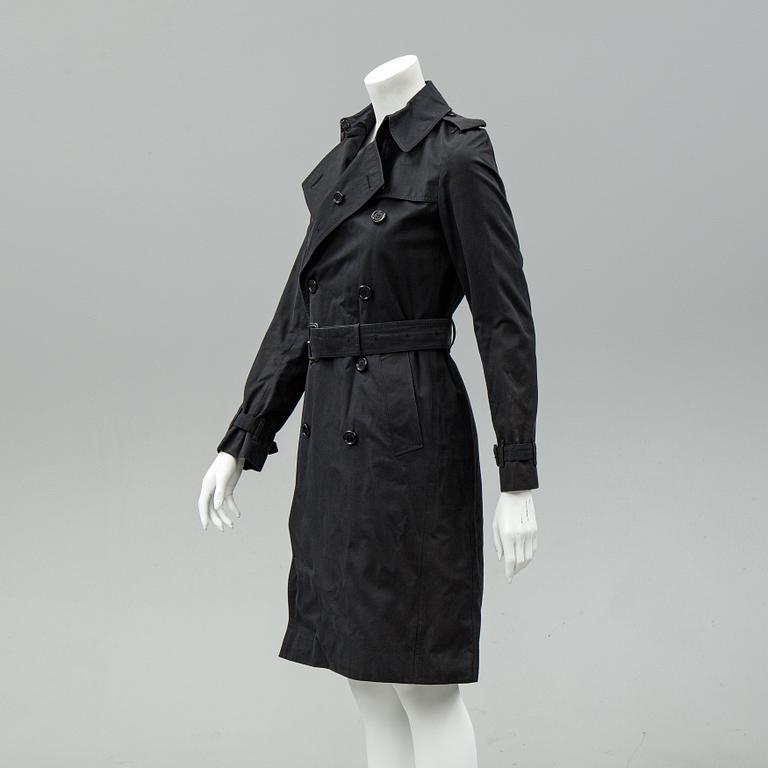 Burberry, rock, storlek 32.