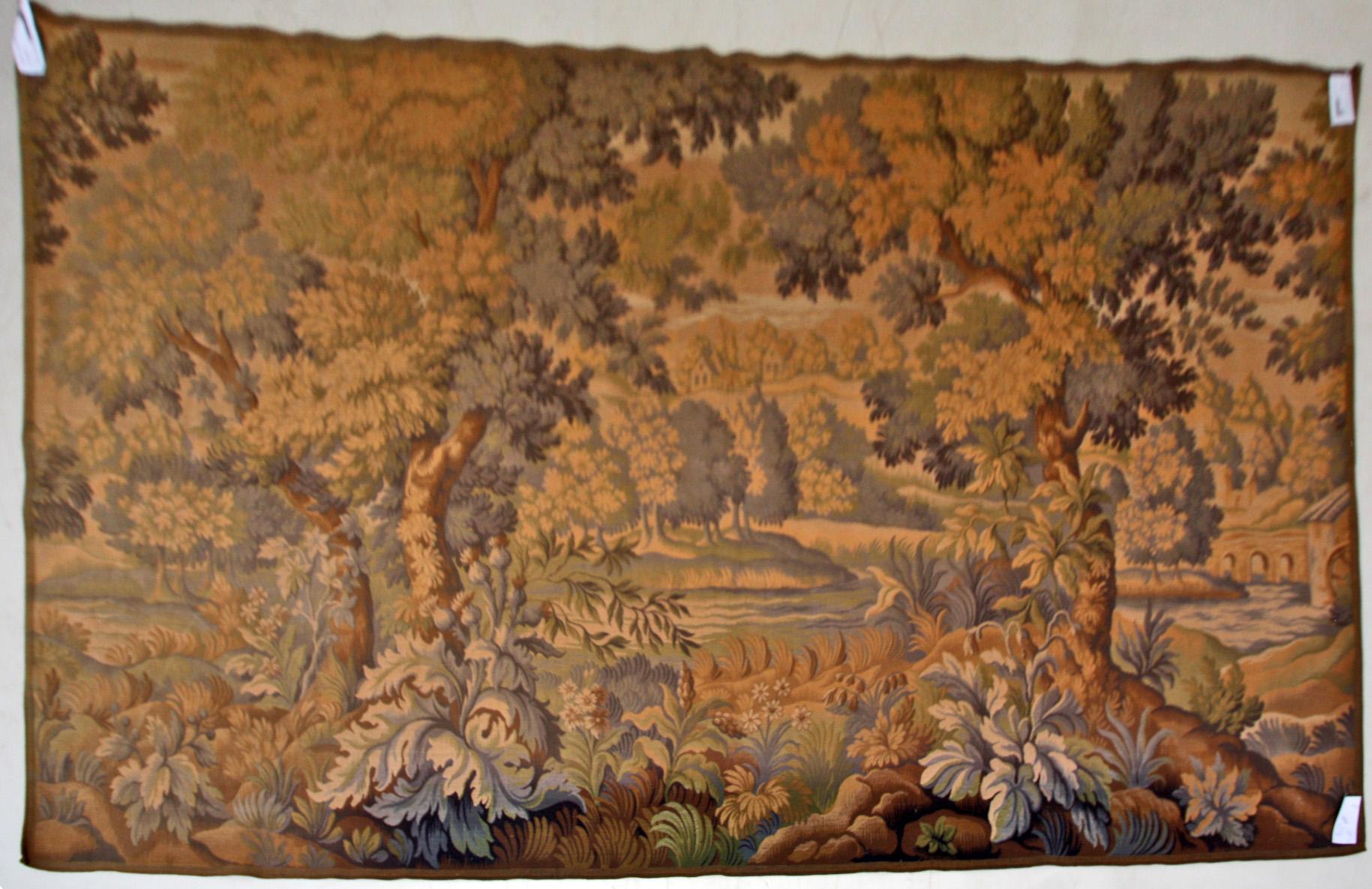 VÄGGBONAD, maskinvävd. 286 x 177.