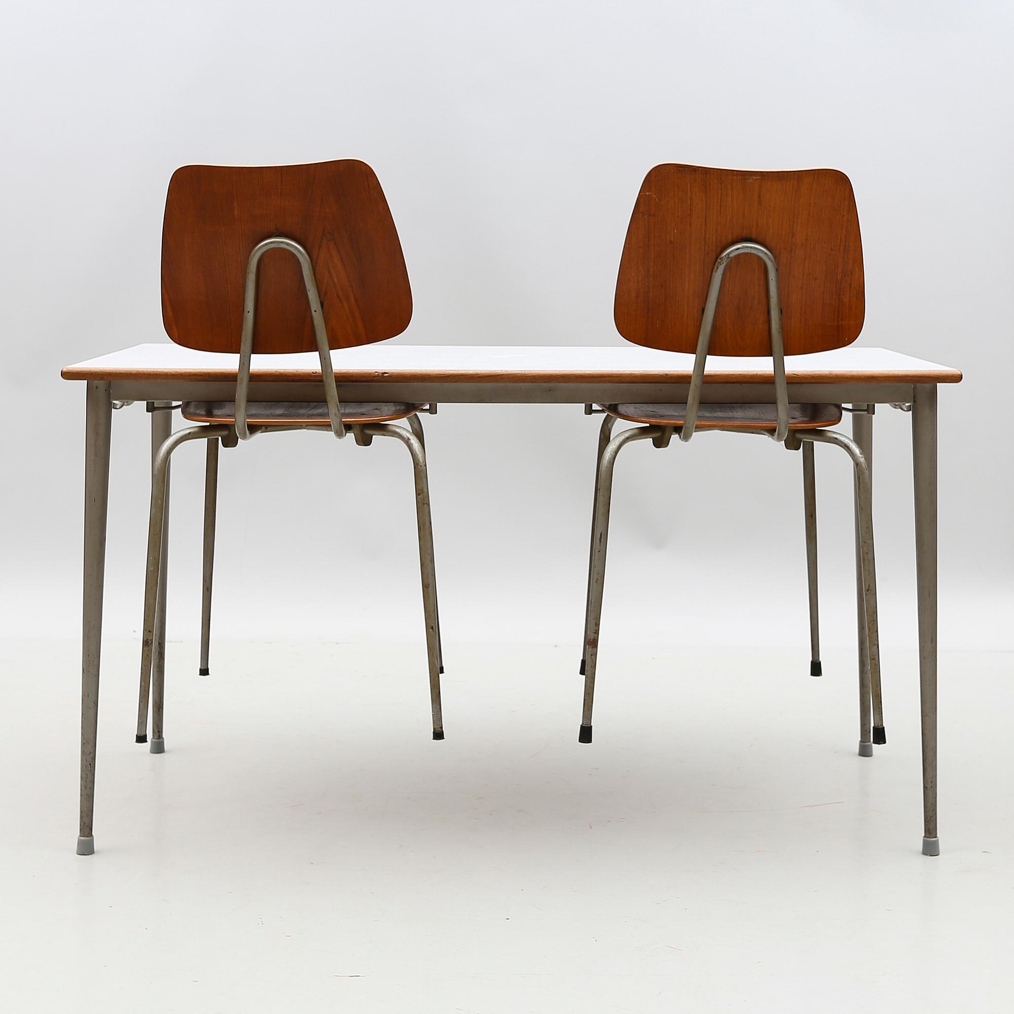 BORD MED STOLAR 2 st, 1900-talets mitt.