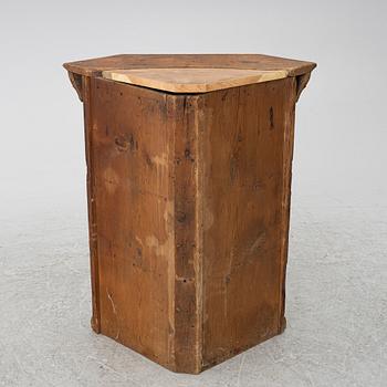 Hörnskåp, allmoge, daterad 1794.