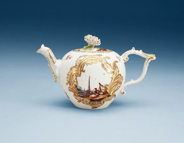 A Meissen teapot, 18th centuary.