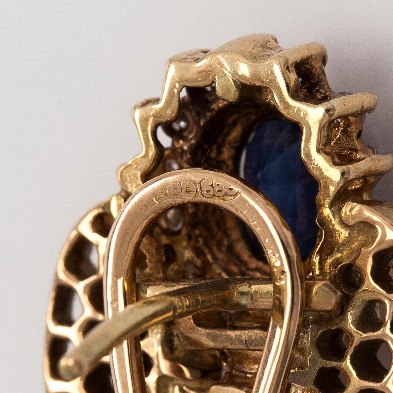 Örhängen, fasettslipade safirer, briljantslipade diamanter, 14K guld.