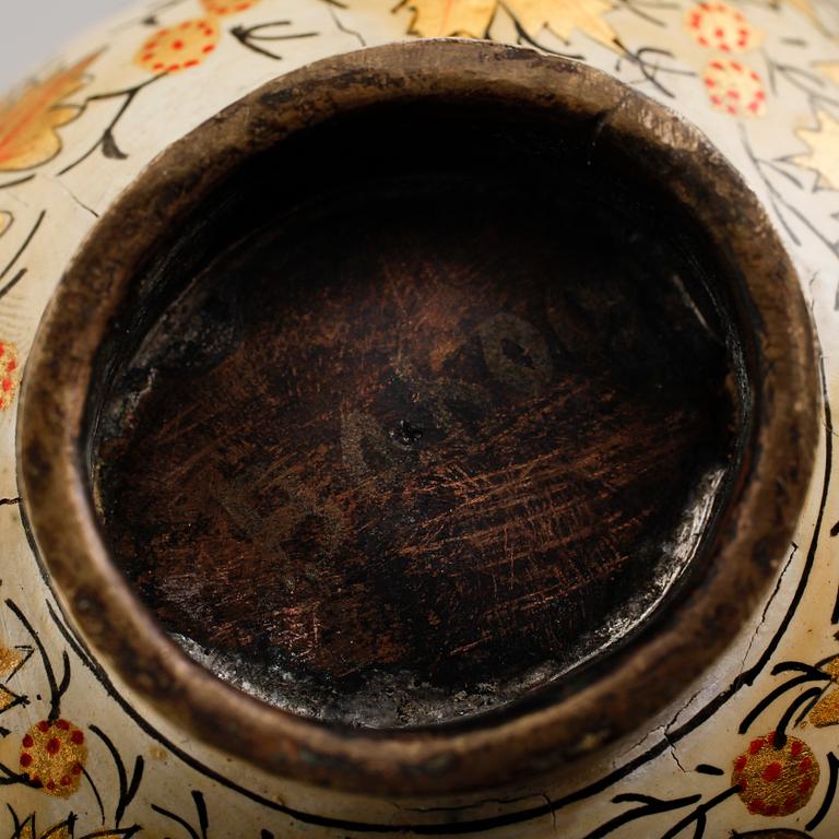 KÅSA, mässing och emalj, Ryssland, omkring år 1900.