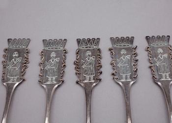 PARTI SILVER, 15 delar, bl a Nils Hellberg, Stockholm, verksam 1784- 1801. Totalvikt ca 539g.
