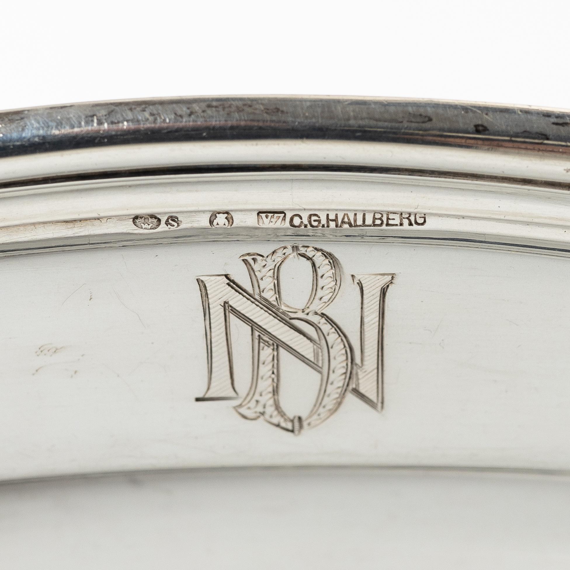 A pair of silver dishes, import mark of CG Hallberg, Stockholm/Malmö 1923.