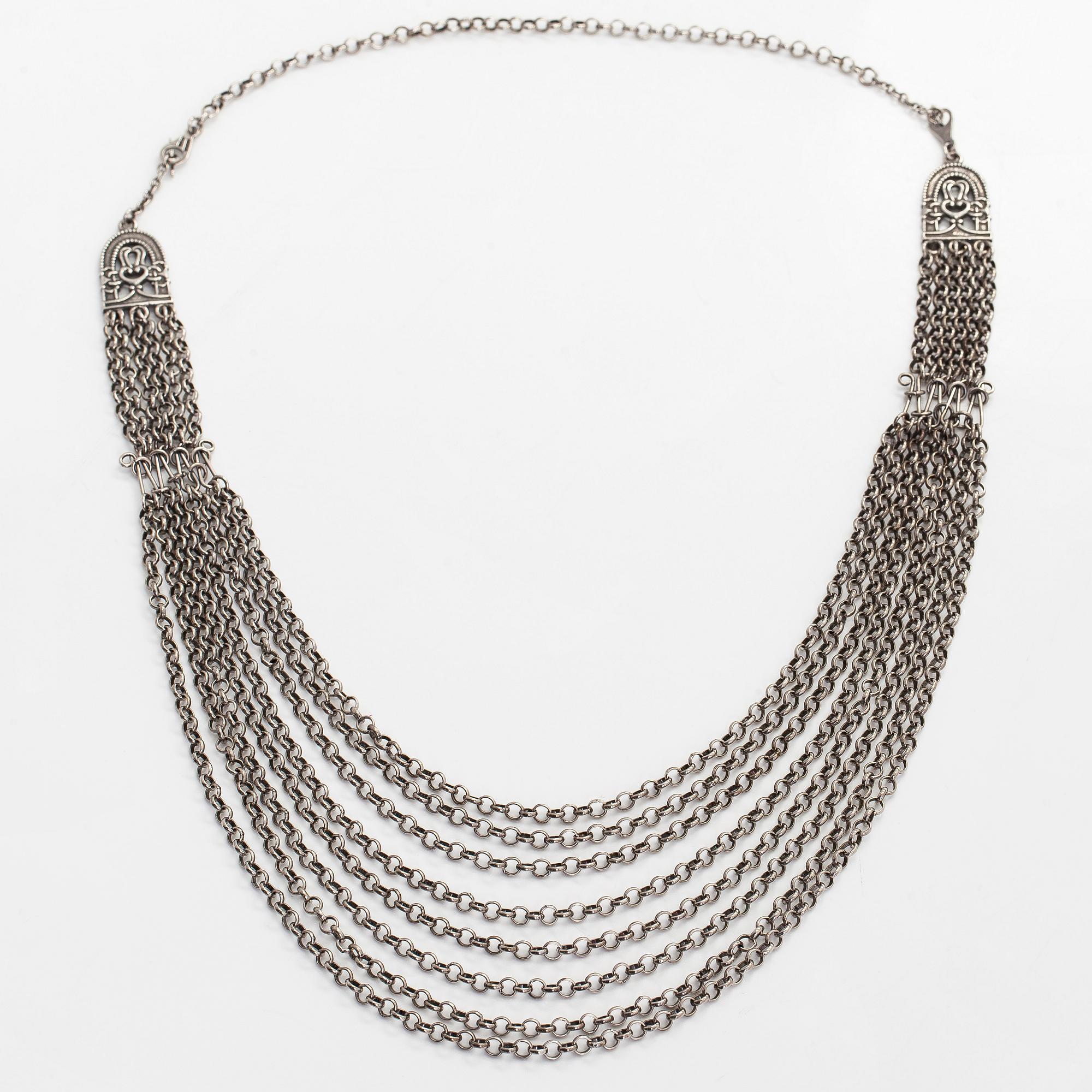 Kalevala Koru, a sterling silver 'Paradise/Hämäläisemännän juhlakääty' necklace. Helsinki 1997.