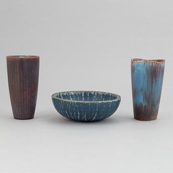 Gunnar Nylund, a set of five stoneware vases, a jug and a bowl, Rörstrand, 1950's/1960's.