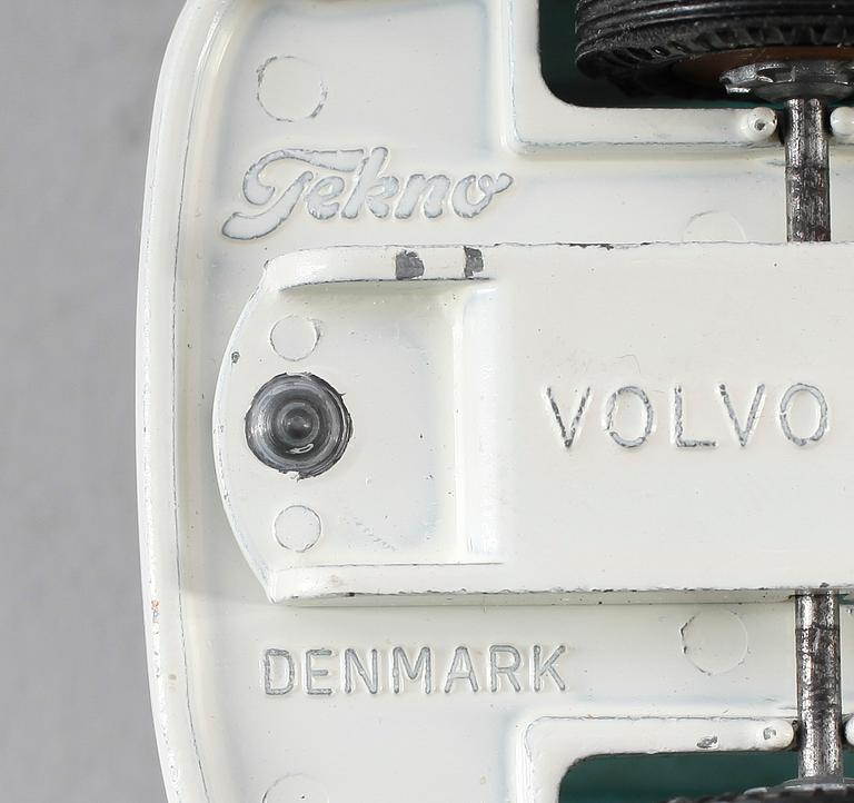 LEKSAKSBILAR, 8 st, Dinky Supertoys och Tekno, 1900-talets mitt.
