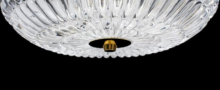 TAKLAMPA, Carl Fagerlund, Orrefors, omkring 1900-talets mitt. Diameter 40 cm.