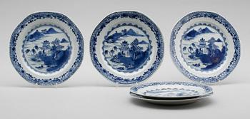TALLRIKAR, 5 st, porslin, Kina, 1700-tal.