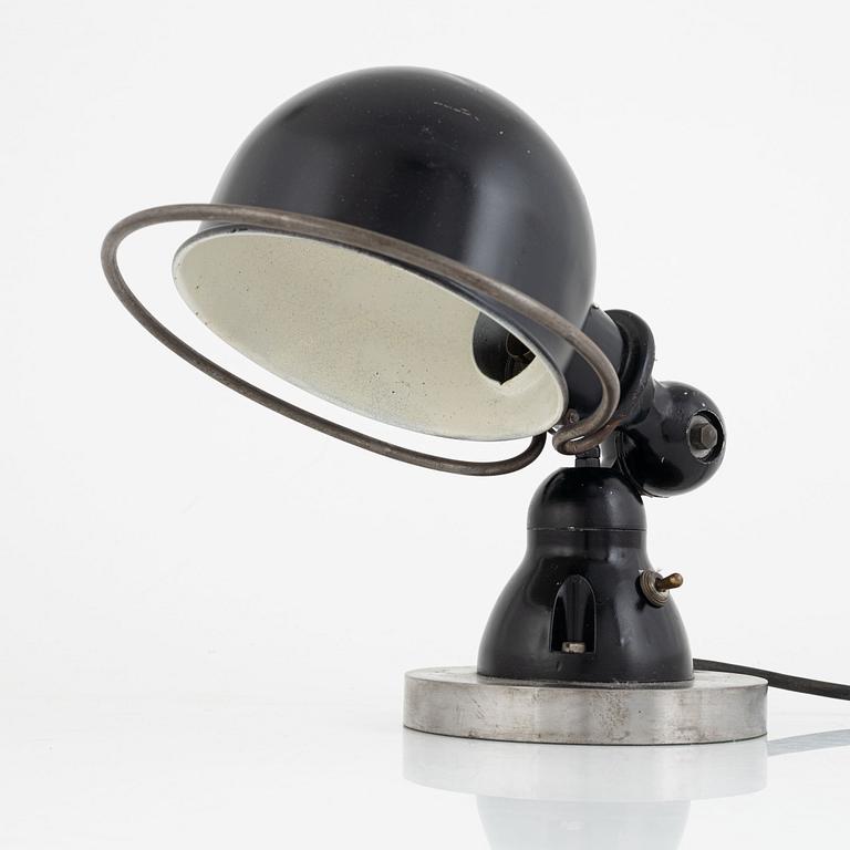 Bordslampa, industrimodell, märkt Jieldé, Frankrike 1900-talets första hälft.