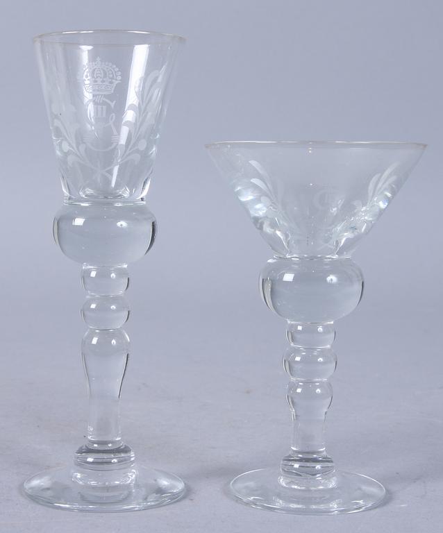 GLASSERVIS, 41 delar, "Gustav III", Boda.