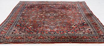 A semi-antique Bidjar carpet, c. 356 x 266 cm.