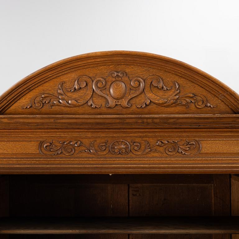 Display cabinet, late 19th century.