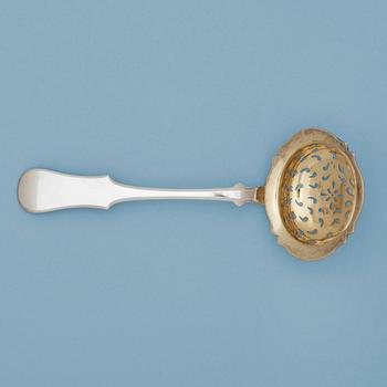 781. A Russian 19th century parcel-gilt sugar-spoon, marks of Jonas Auvin, St. petersburg 1859.