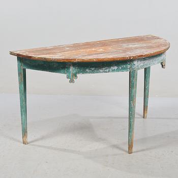 HALVMÅNEBORD, 1800-tal.