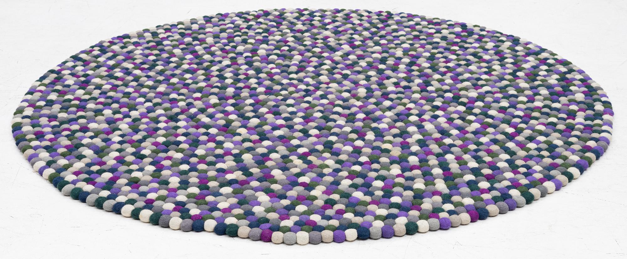 Rug, "Pinocchio", Hay, diameter 143 cm.