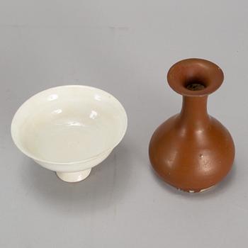 A white glazed Stemcup and a vase, presumably Song/Yuan dynasty.