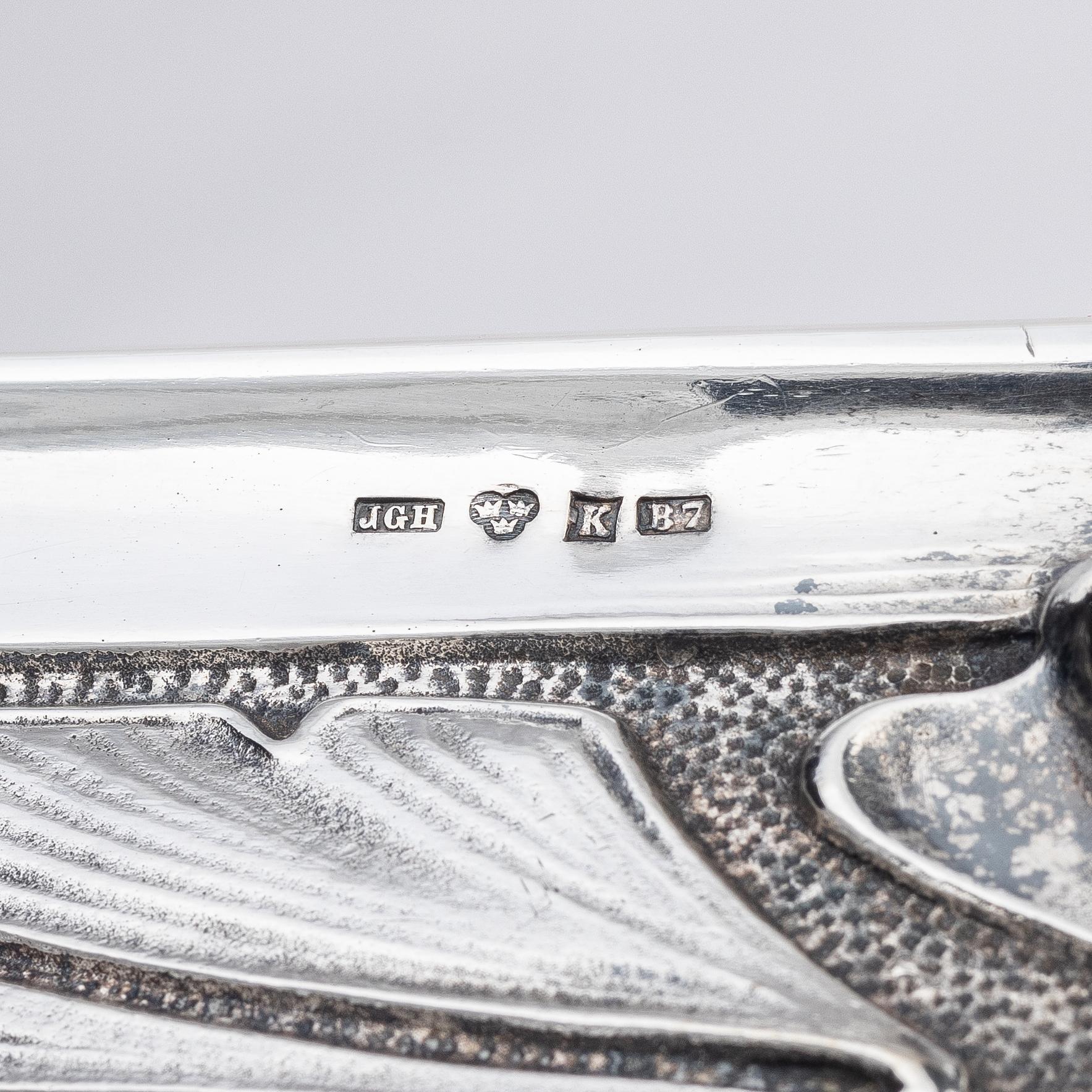 A Swedish early 20th century silver jardinière, mark of Johan Gustaf Hentzell, Kalmar 1904.